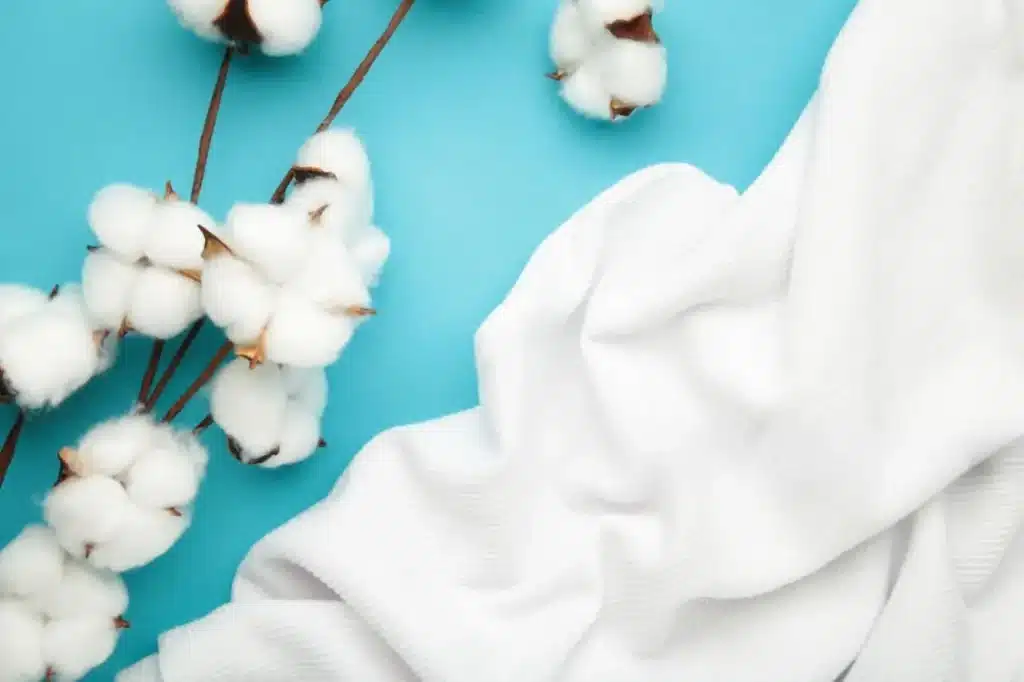 Cotton and spandex fiber composition in stretch fabric