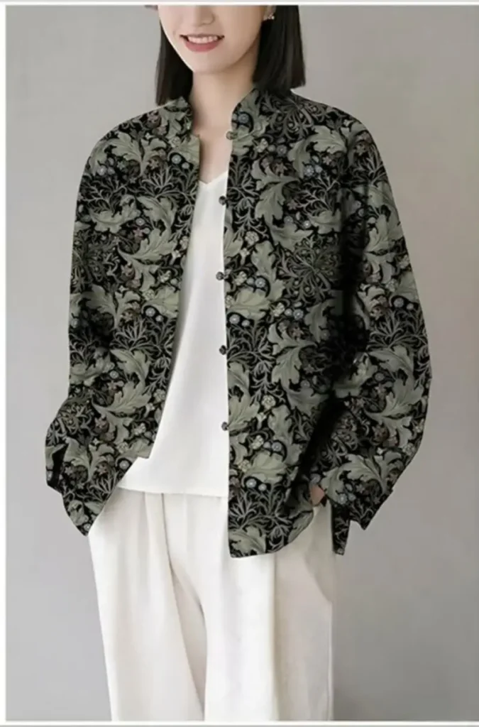 Elegant dress made from polyester satin chiffon fabric