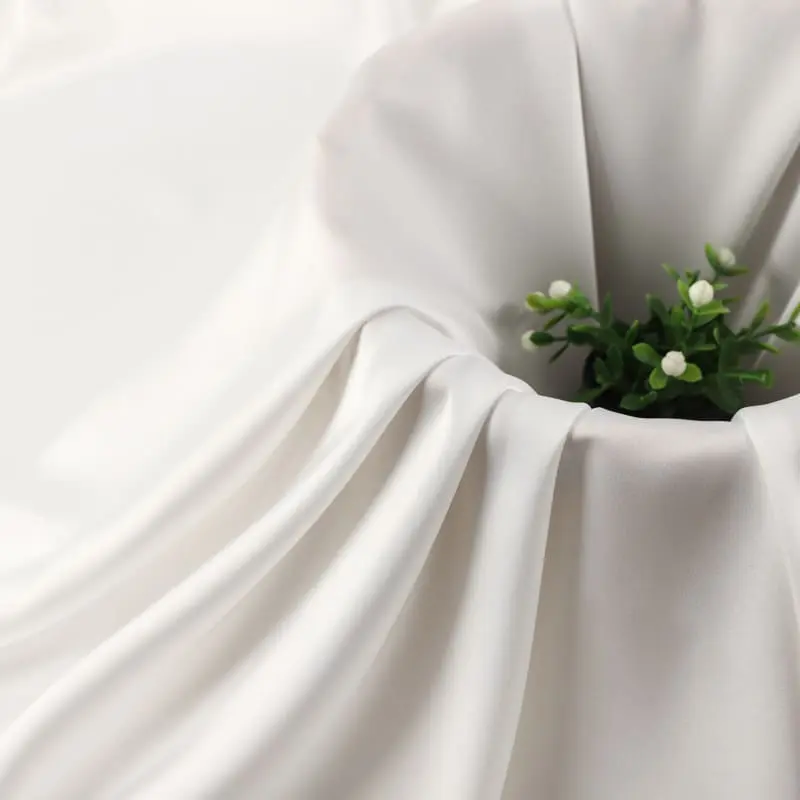 Polyester Satin Chiffon Fabric Drape Flowing Effect