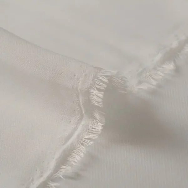 lightweight-polyester-chiffon Lightweight and sheer polyester chiffon fabric drape