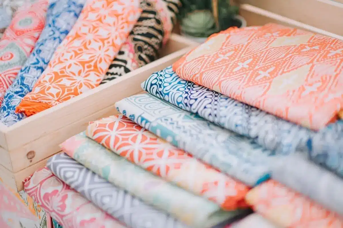 Low MOQ custom fabric printing for small brands and independent designers