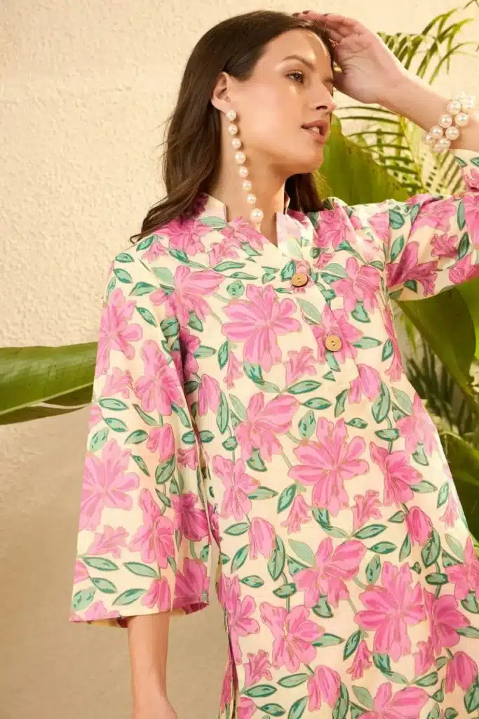 Applications of botanical print fabric for fashion home textiles bags and accessories