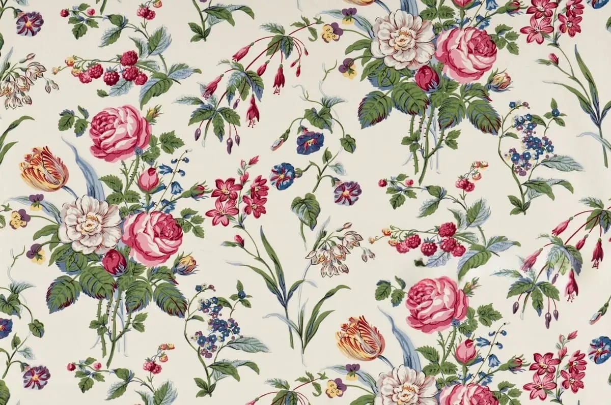 Custom floral printed fabric with colorful flower patterns for fashion clothing and home decor textiles